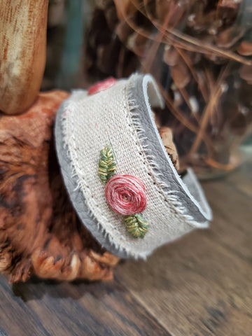 Hand-Embroidered Linen Leather Bracelet - Rose