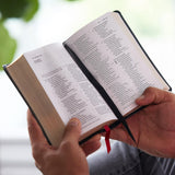 NKJV, Reference Bible, Compact, Leathersoft, Teal, Red Letter Edition, Comfort Print: Holy Bible, New King James Version by Thomas Nelson