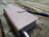 NIV, Pocket Thinline Bible, Leathersoft, Pink, Snap Closure, Red Letter, Comfort Print by Zondervan